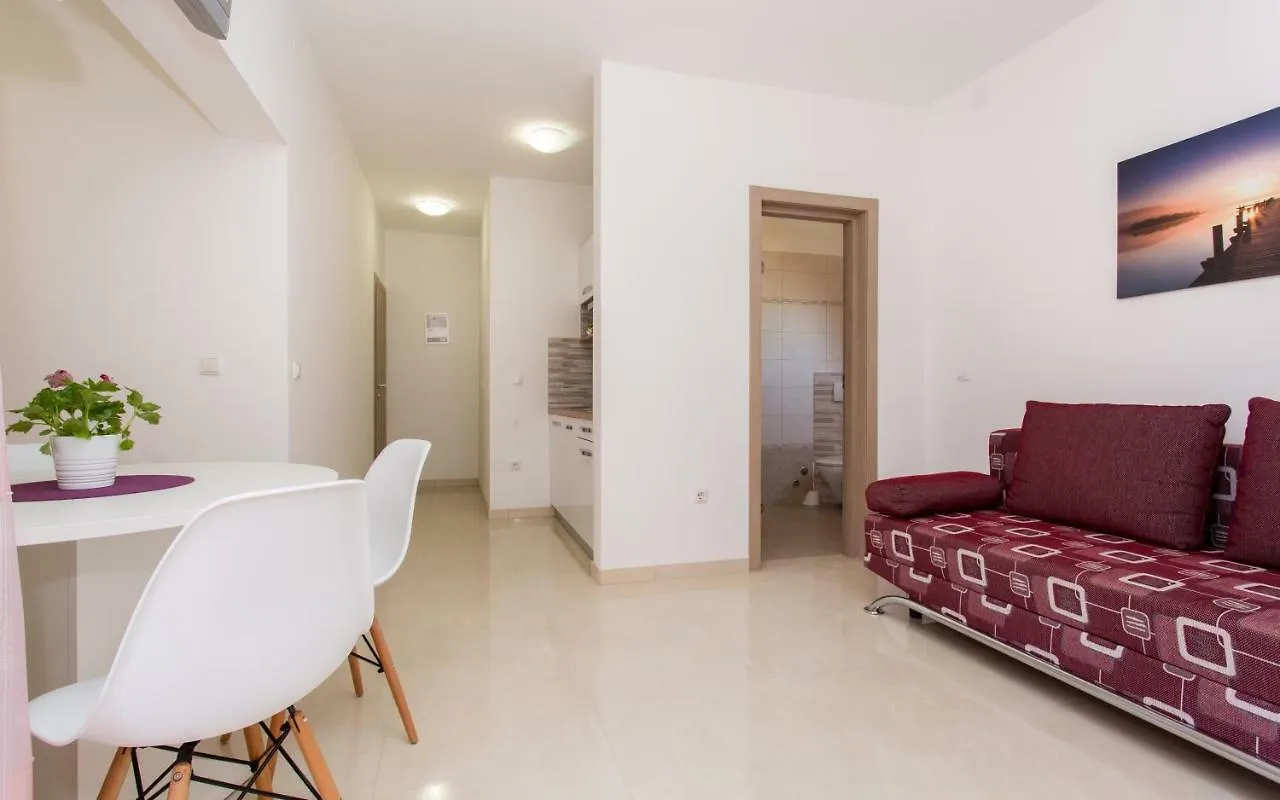 Apartments Mira Baška Kroatien