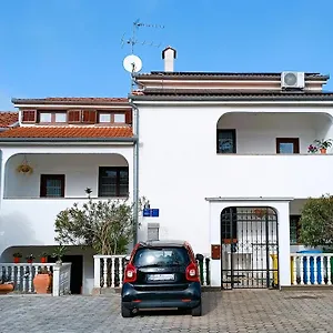 Stojakovic , Porec Croazia